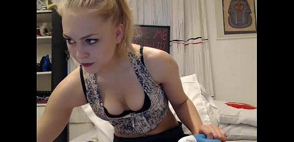  Squirting Teen